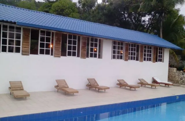 Hotel El Quemaito Paraiso piscina
